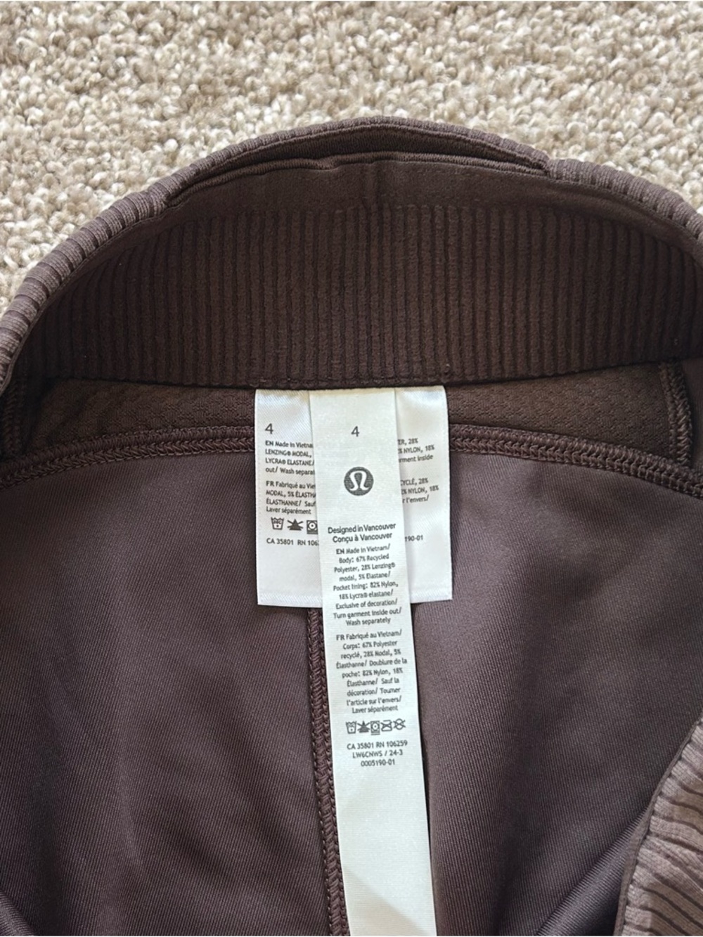 New Lululemon Ribbed Softstreme Zip-Leg HR Crop 25" Espresso Size 4 NWT - Picture 10 of 12